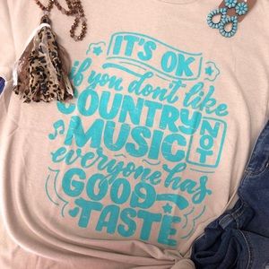 Fun country slogan t-shirt.